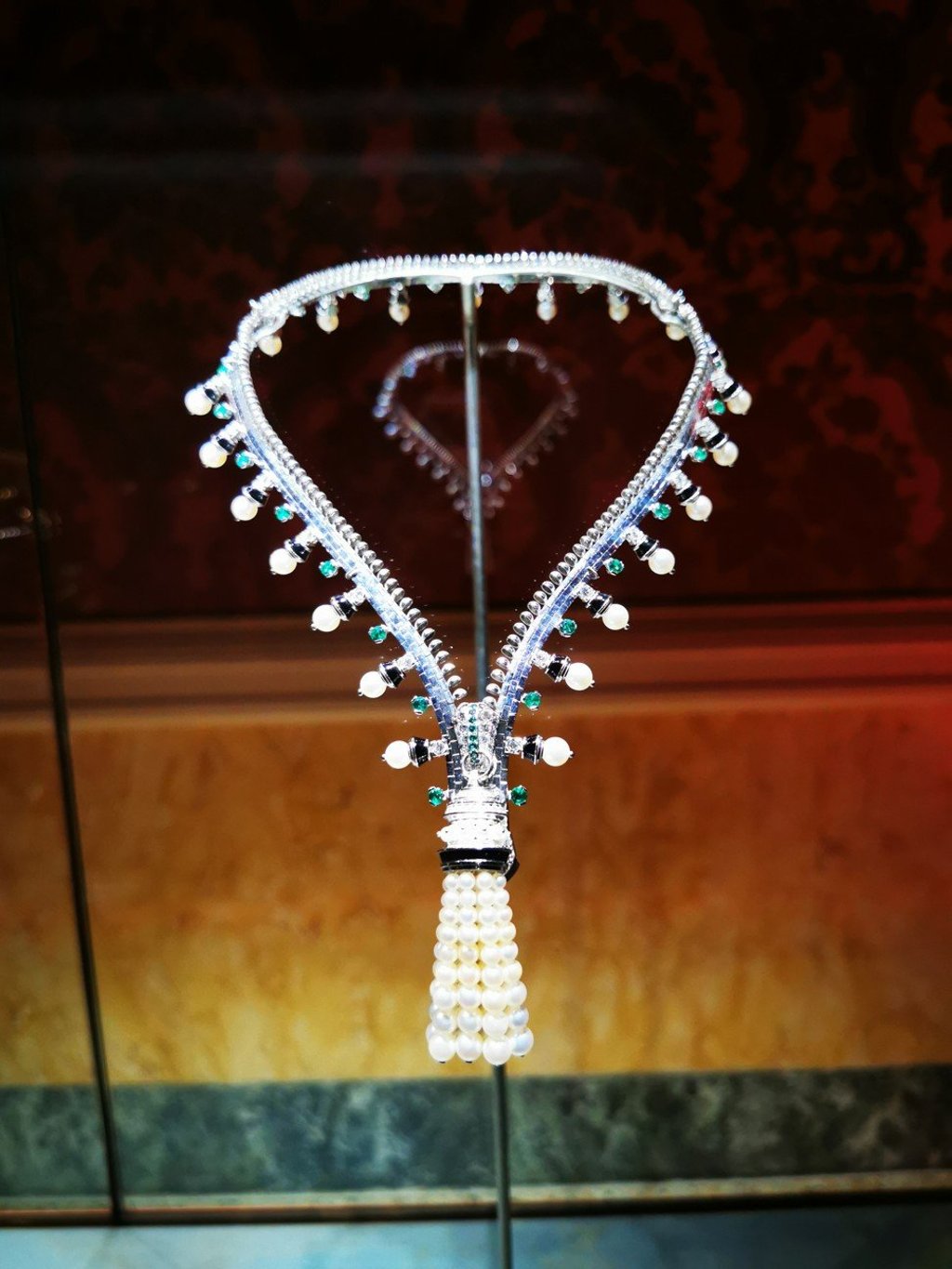 Van Cleef & Arpels’ iconic zip necklace. Photo: Winnie Chung Van Cleef & Arpels’ iconic zip necklace. Photo: Winnie Chung