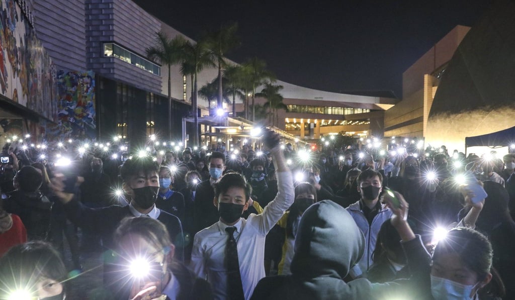 Students from Yau Tsim Mong and Sham Shui Po hold a rally in Tsim Sha Tsui. Photo: Dickson Lee