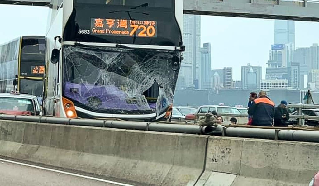 The 720 bus swerved and forced a taxi into a concrete divider on Island Eastern Corridor. Photo: Handout
