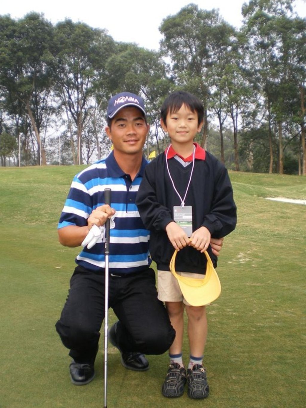 A young Lou Tan Chi-hin with Chinese star Liang Wenchong at the Hong Kong Open. Photo: Handout