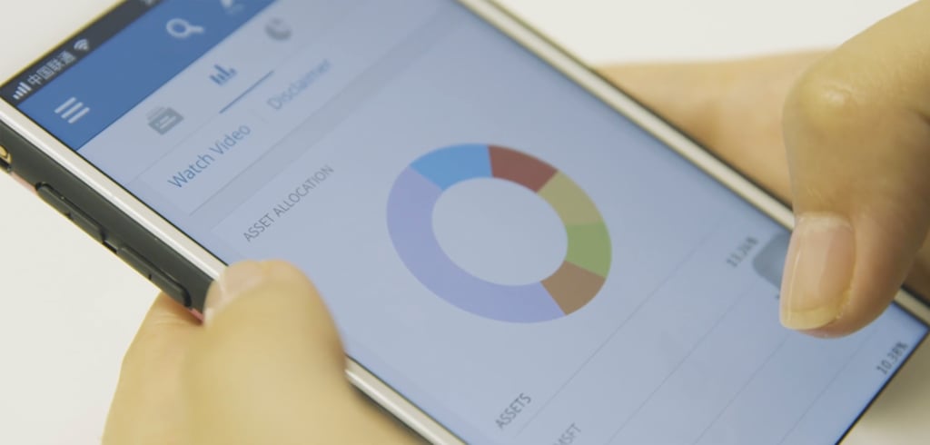 Launched in 2007, eToro’s online social trading platform enables users to share investment ideas and strategies with one another.