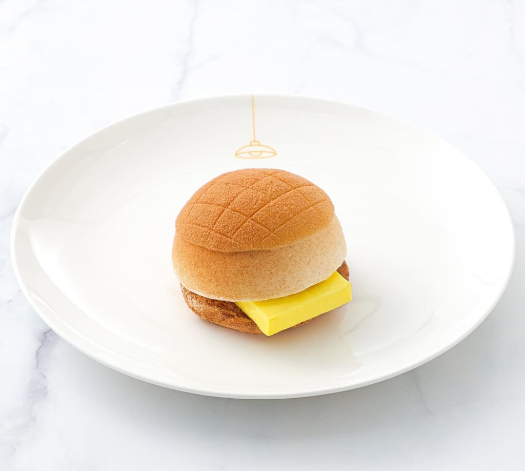 Hongkongers are in for treats such as pineapple bun at Dang Wen Li. Hongkongers are in for treats such as pineapple bun at Dang Wen Li.