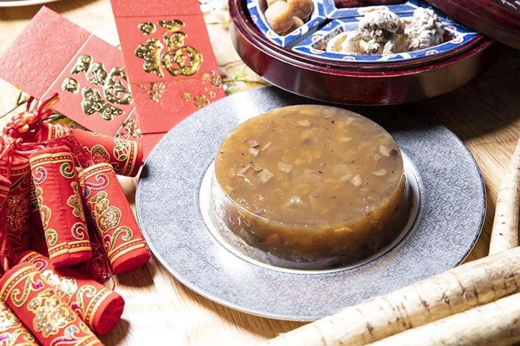 Lung King Heen’s pudding foregoes the usual ingredient of water chestnuts for burdock.