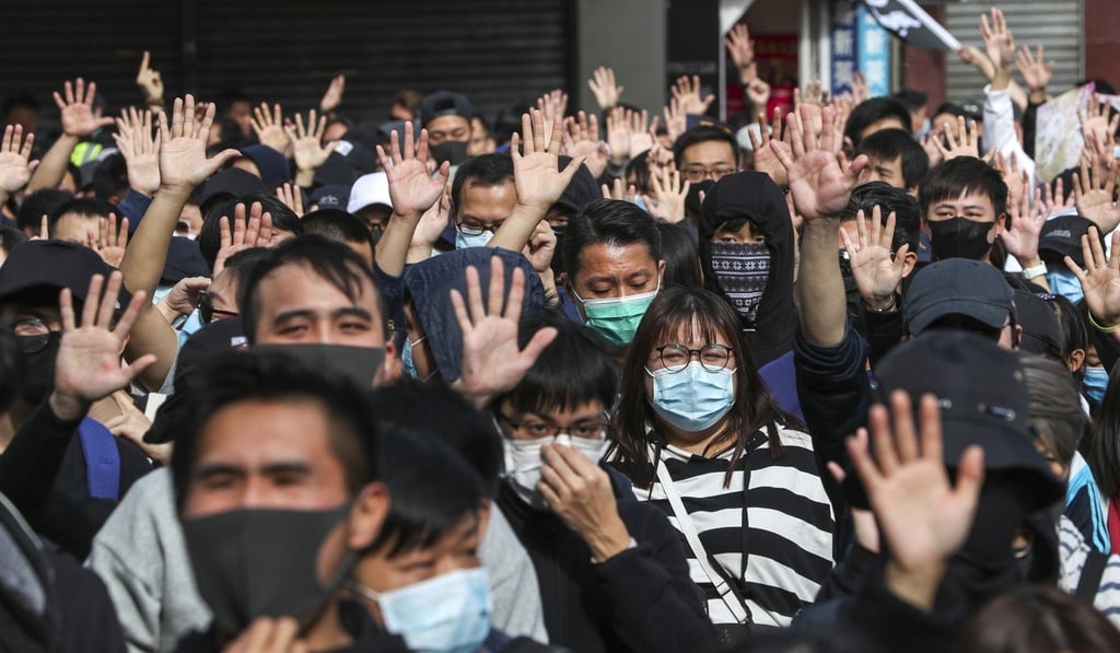 Protesters have often been labelled anti-China, but the survey seems to suggest that’s wrong. Photo: Sam Tsang