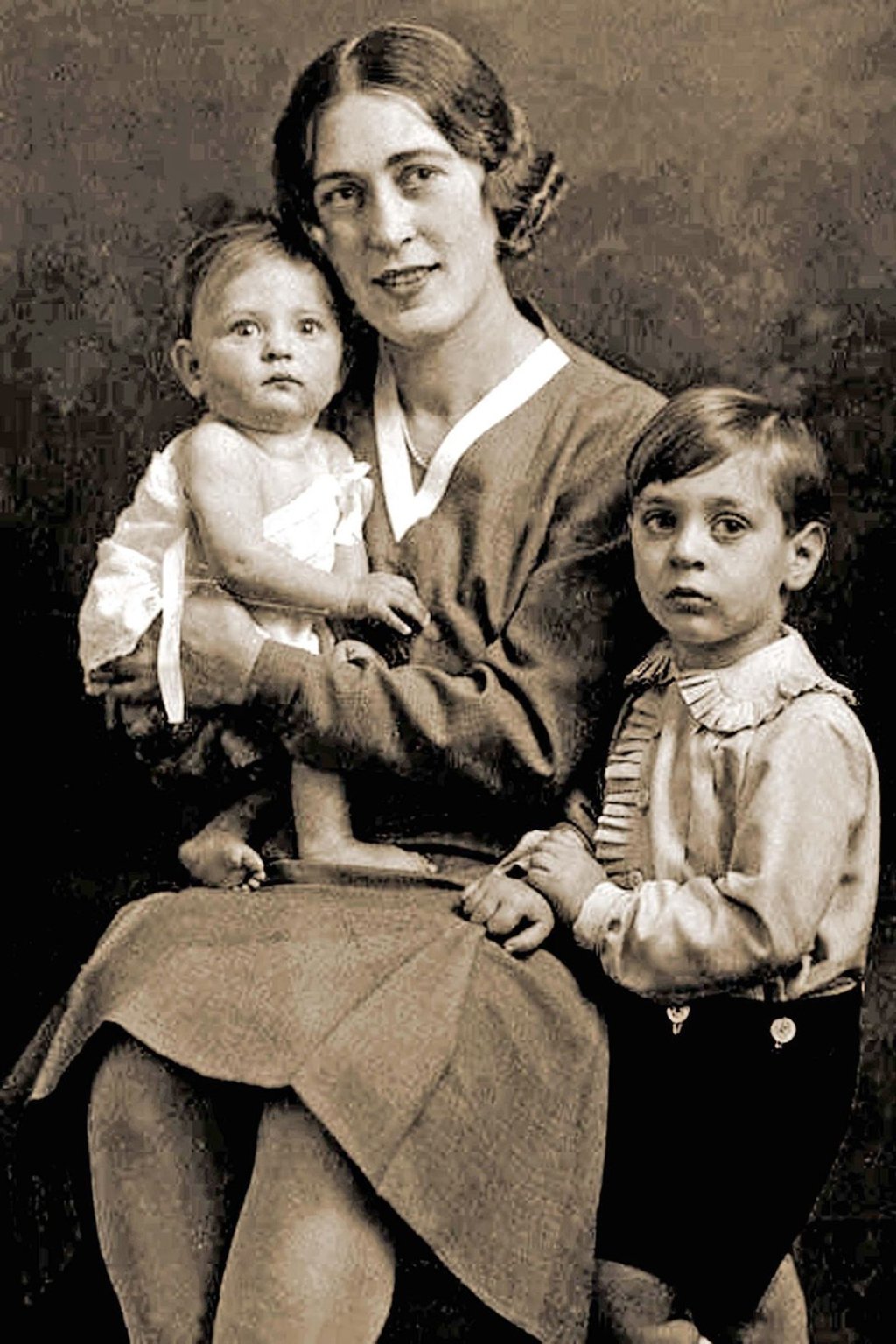 Anne Frank's stepsister, Eva Schloss, recounts horrors of Auschwitz 75 years after liberation | South China Morning Post