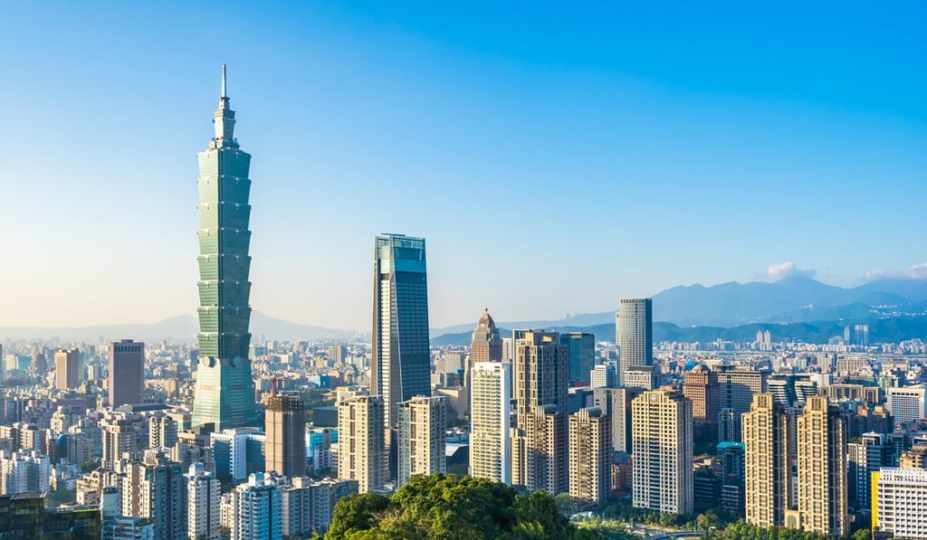 Flights running on the busy route between Hong Kong and Taipei are subject to major cuts. Photo: Shutterstock