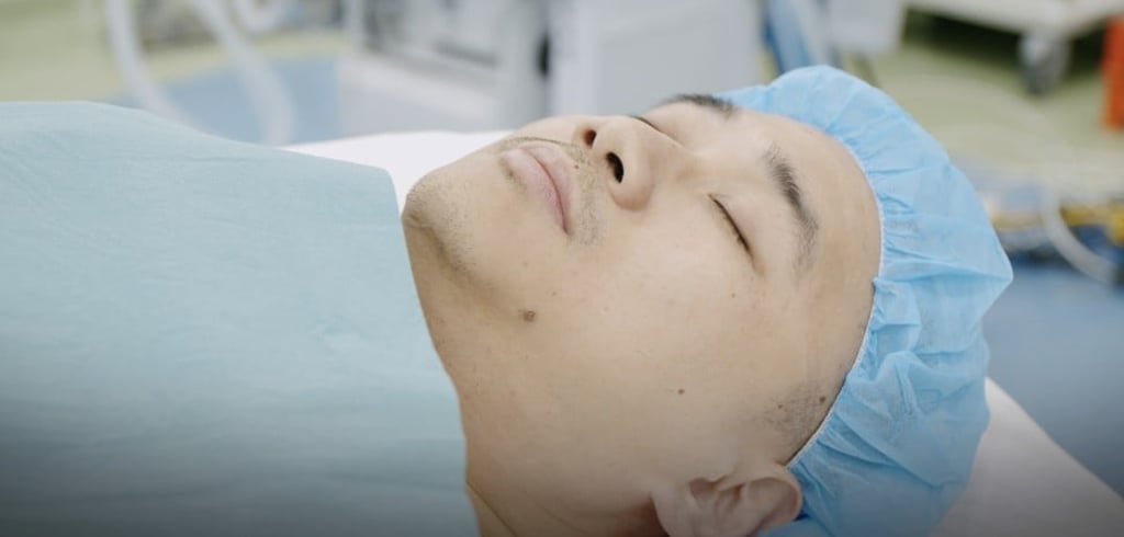 Marco Wan, a surgical assistant at Hong Kong Adventist Hospital – Stubbs Road, suffered chest pains after arriving at work and faced life-saving surgery at the hospital the same day. Marco Wan, a surgical assistant at Hong Kong Adventist Hospital – Stubbs Road, suffered chest pains after arriving at work and faced life-saving surgery at the hospital the same day.