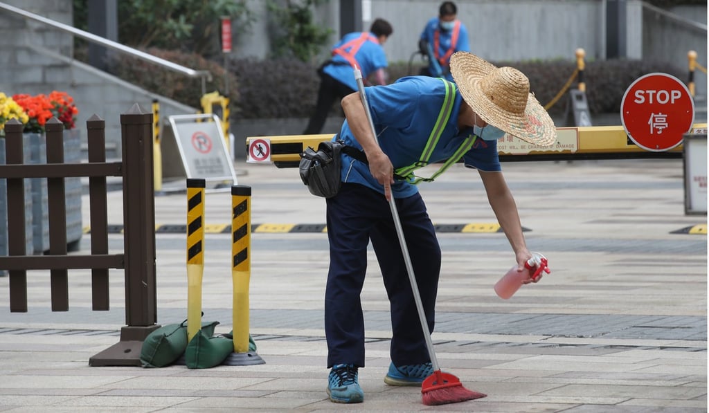Cleaners have been calling one of the main unions asking for masks. Photo: Winson Wong