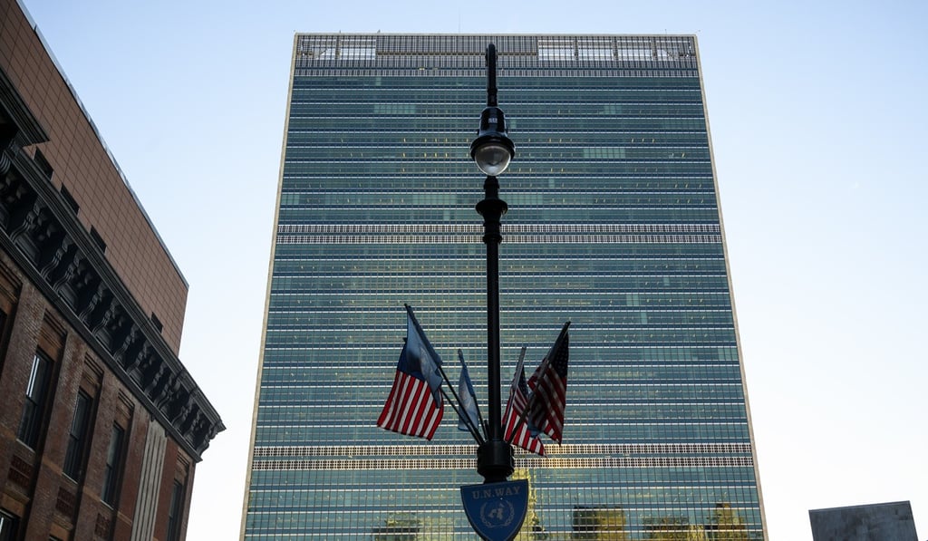 Flags of the US in front of the building of the United Nations. Photo: AFP