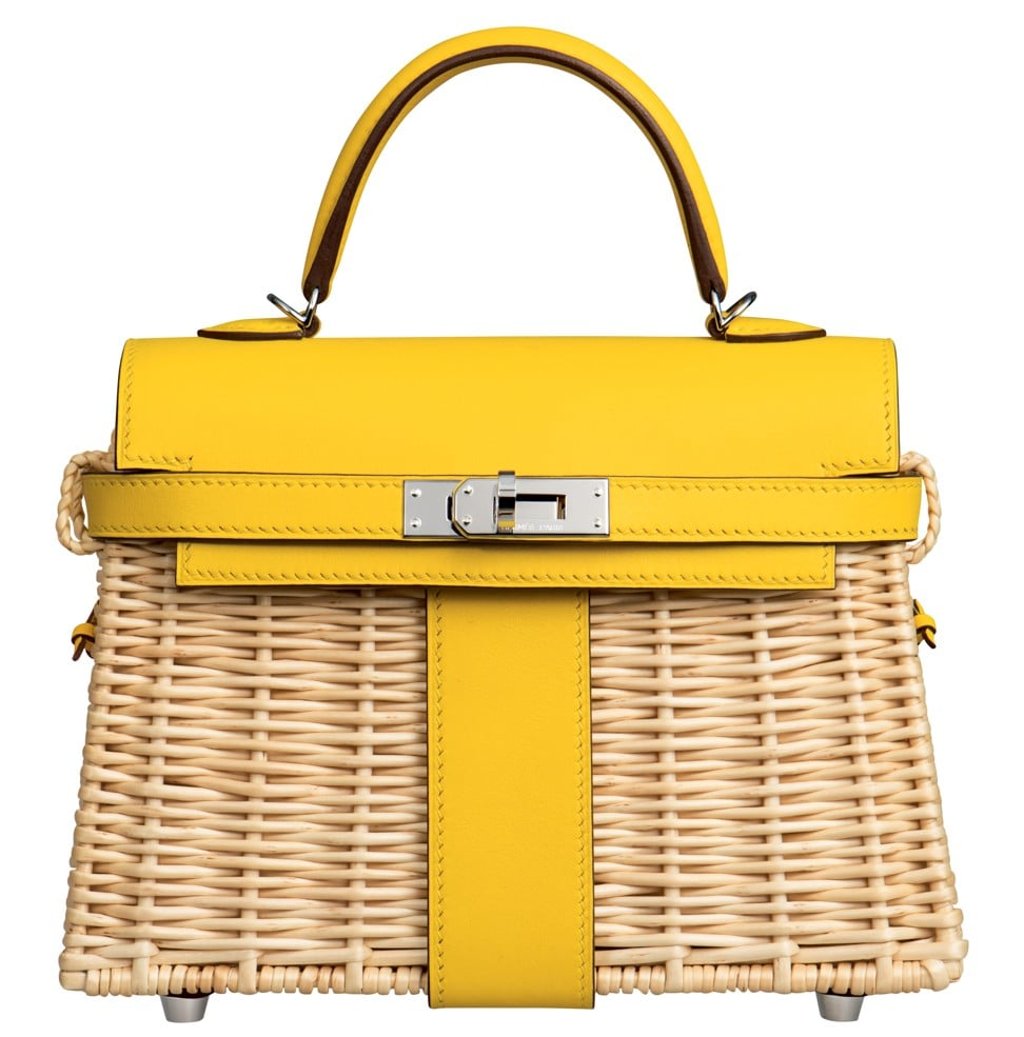 This Hermés bag explores the craftsmanship of basket-making,