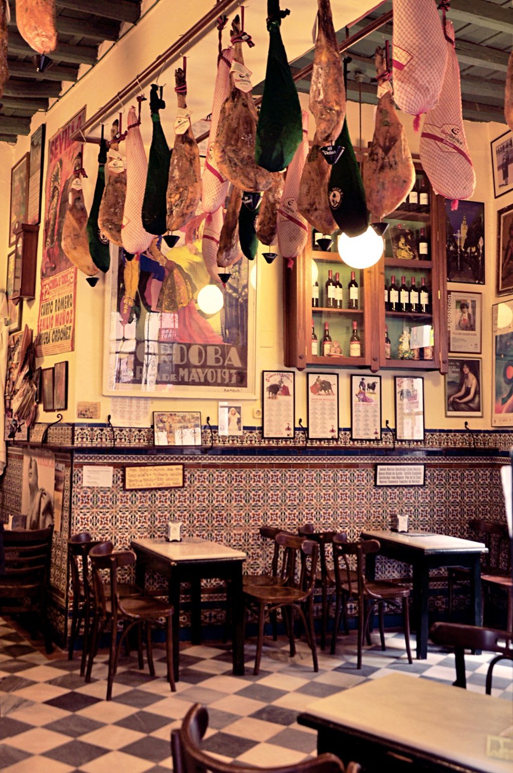 A restaurant in the Santa Cruz neighbourhood. Photo: Shutterstock A restaurant in the Santa Cruz neighbourhood. Photo: Shutterstock
