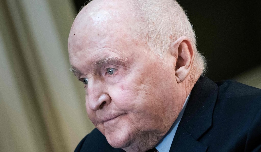 Jack Welch waits for a meeting with Donald Trump and CEOs in the Eisenhower Executive Office Building in Washington in 2017. Photo: AFP