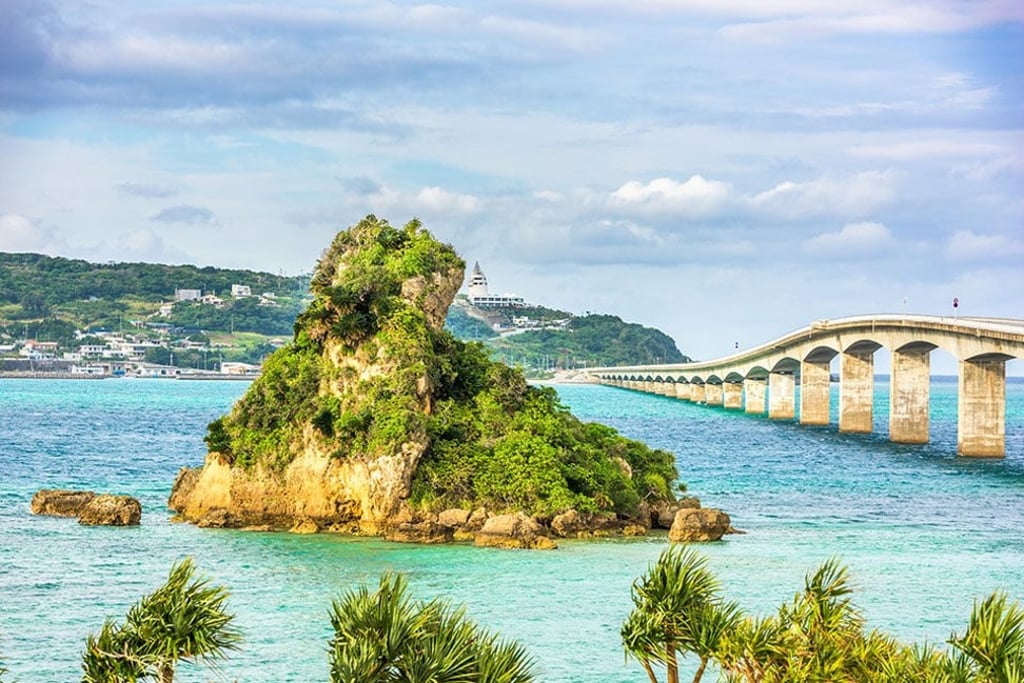 Okinawa has everything: lush greenery, scenic ocean views, pleasant weather, exciting beaches and pleasant gentry. Photo: CEOWorld