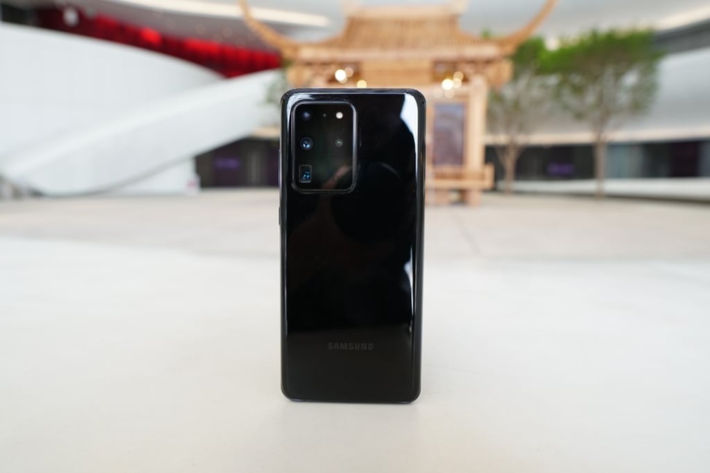 The S20 Ultra is a giant phone with a bulky camera module housing four lenses. Photo: Ben Sin