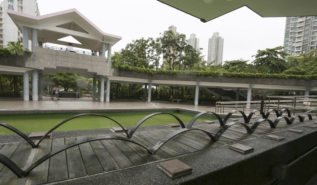 Metal loops gird a walkway in Tung Chau Street Park, Sham Shui Po, to prevent people from sleeping on it. Photo: Jonathan WONG
