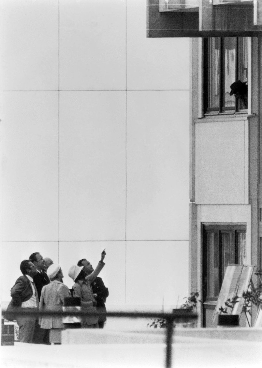 Negotiators talk to a Palestinian hostage-taker at the Munich Olympic Village on September 5, 1972. Photo: AFP