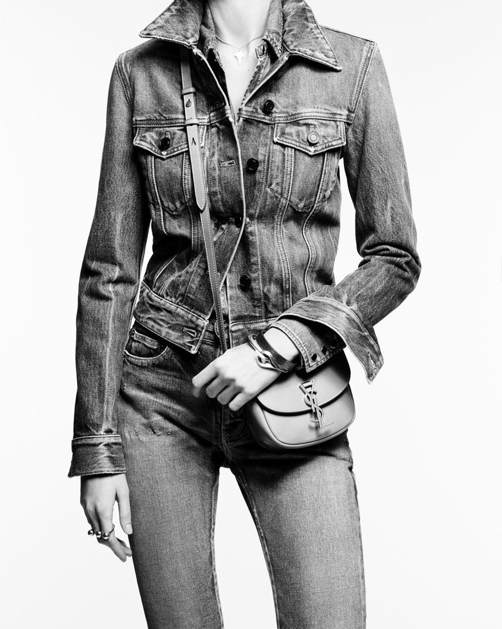 The Kaia bag can be worn with any outfit. The Kaia bag can be worn with any outfit.