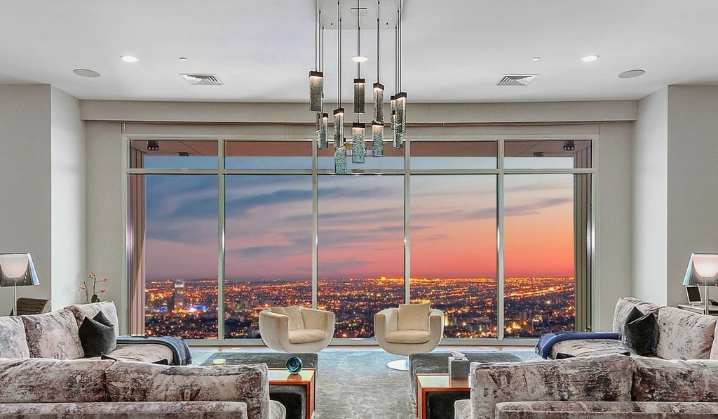 Inside Penthouse 40. Photo: Holcomb Petersen