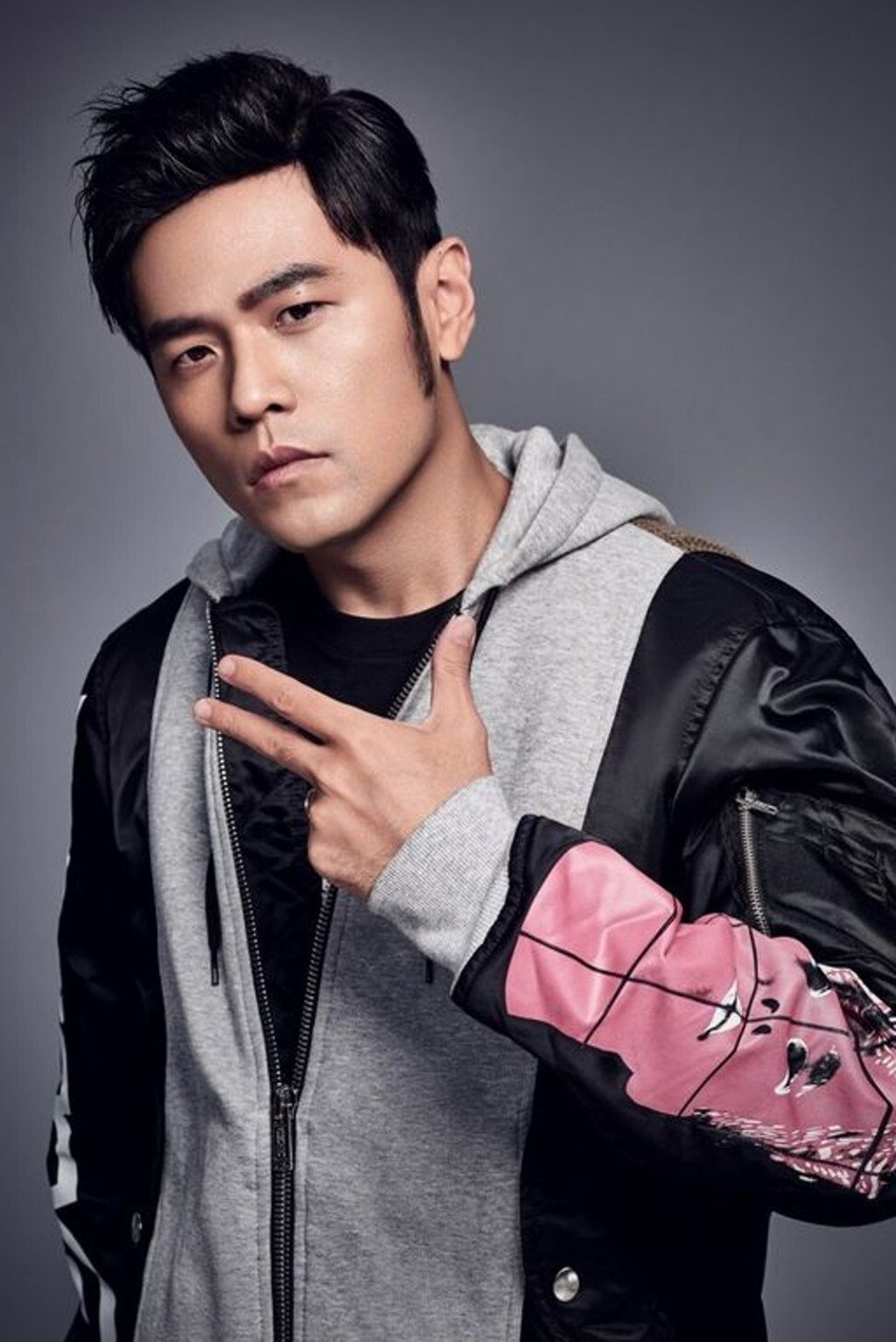 Chinese singer Jay Chou is also rumoured to appear in the concert.