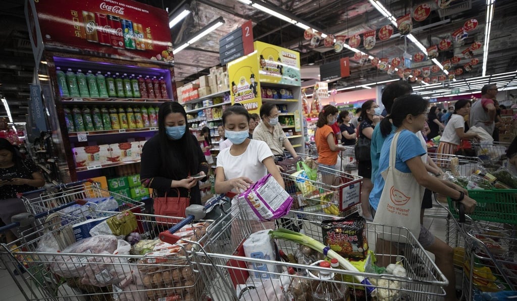 Episodes of panic buying have been reported in Singapore. Photo: EPA