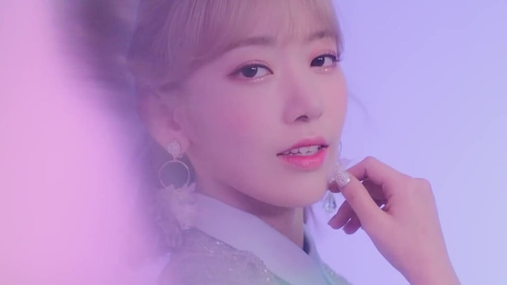 Sakura of IZ*One: a J-pop idol making waves in K-pop with her