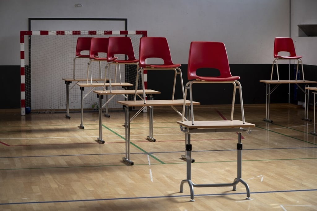 School desks are set a certain distance apart from each other at the Stengaard School in Gladsaxe, Denmark, on April 14, as the country prepares to loosen restrictions. Photo: EPA School desks are set a certain distance apart from each other at the Stengaard School in Gladsaxe, Denmark, on April 14, as the country prepares to loosen restrictions. Photo: EPA