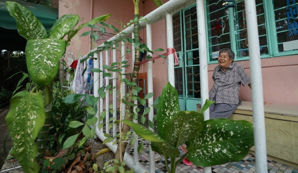An elderly resident at Dills Corner Garden in Sheung Shui. Photo: Felix Wong