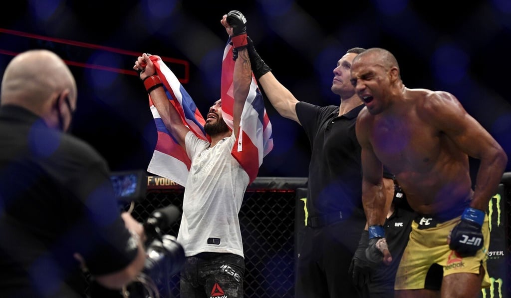 Dan Ige celebrates after defeating Edson Barboza in a featherweight bout at UFC on ESPN. Photo: AFP