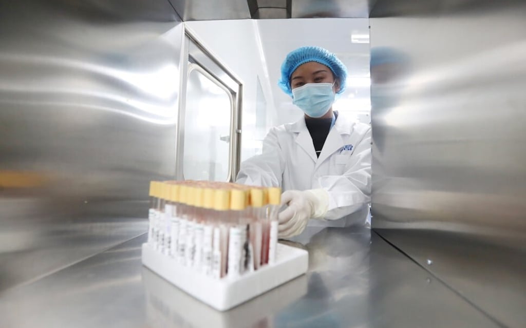 A technician works at a genetic testing laboratory of BGI, formerly known as Beijing Genomics Institute, in Kunming of Yunnan province on December 26, 2018. Photo: Reuters