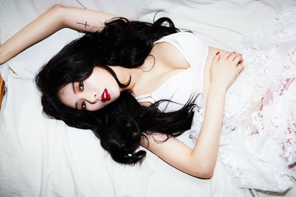 In 2007, HyunA became the main rapper and dancer of K-pop girl group Wonder Girls. In 2007, HyunA became the main rapper and dancer of K-pop girl group Wonder Girls.