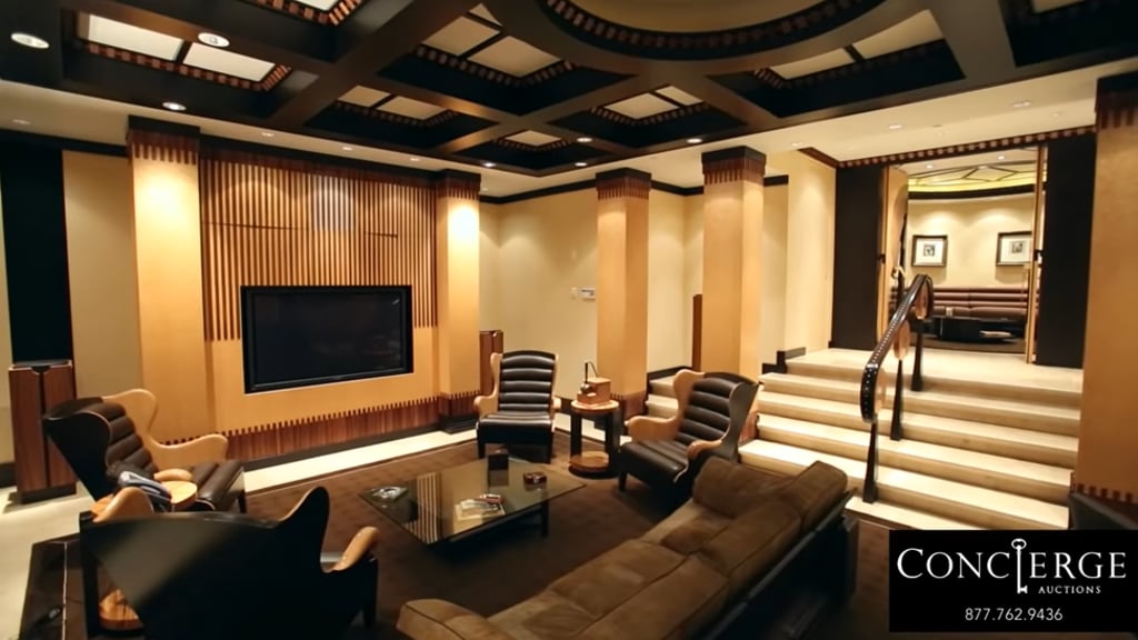Michael Jordan's house also has an ornate cigar room. Photo: YouTube Michael Jordan's house also has an ornate cigar room. Photo: YouTube