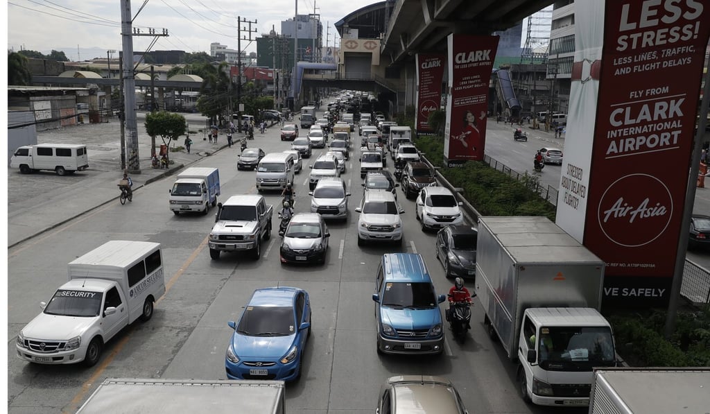 Traffic builds up in Manila on June 1, as lockdown restrictions were eased. Photo: AP Traffic builds up in Manila on June 1, as lockdown restrictions were eased. Photo: AP