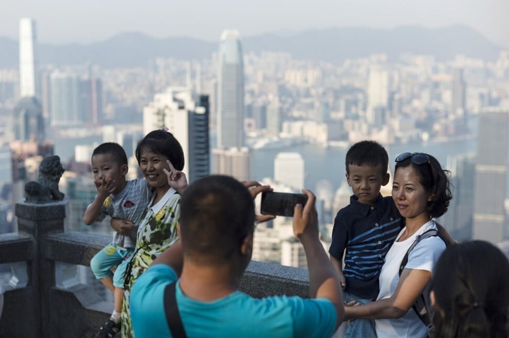 Mainland Chinese tourists at Victoria Peak, in Hong Kong. Photo: EPA-EFE