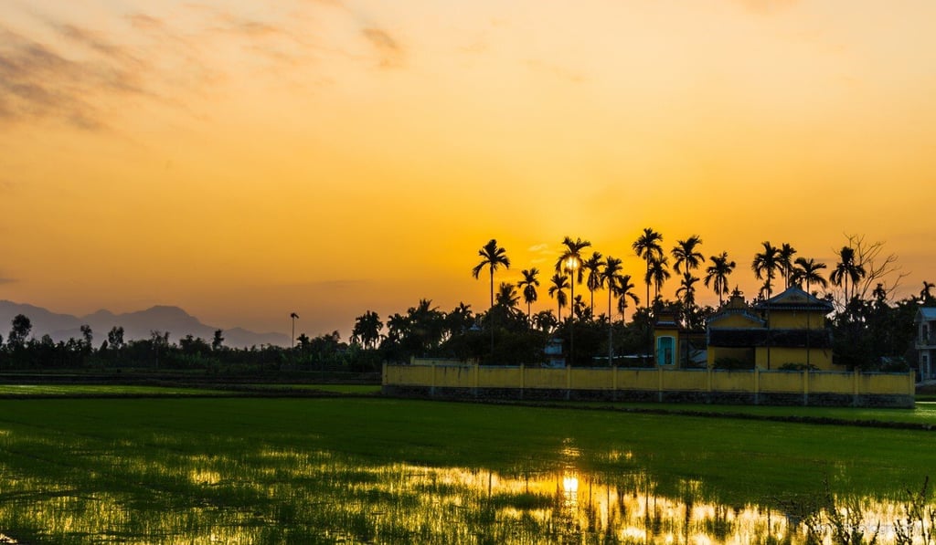 Just as attractive and much less visited, Cam Kim is where the artisans who supply Hoi An’s souvenir shops live. Photo: Getty Images Just as attractive and much less visited, Cam Kim is where the artisans who supply Hoi An’s souvenir shops live. Photo: Getty Images