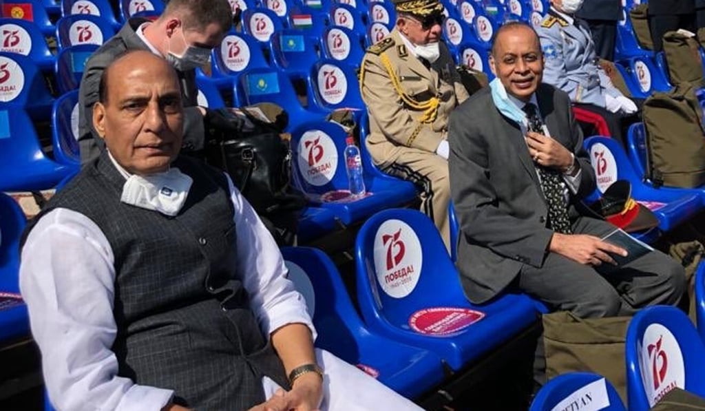 Indian Defence Minister Rajnath Singh (left) attends the 75th anniversary Victory Day parade in Red Square on Wednesday, during his visit to Moscow. Photo: Twitter Indian Defence Minister Rajnath Singh (left) attends the 75th anniversary Victory Day parade in Red Square on Wednesday, during his visit to Moscow. Photo: Twitter