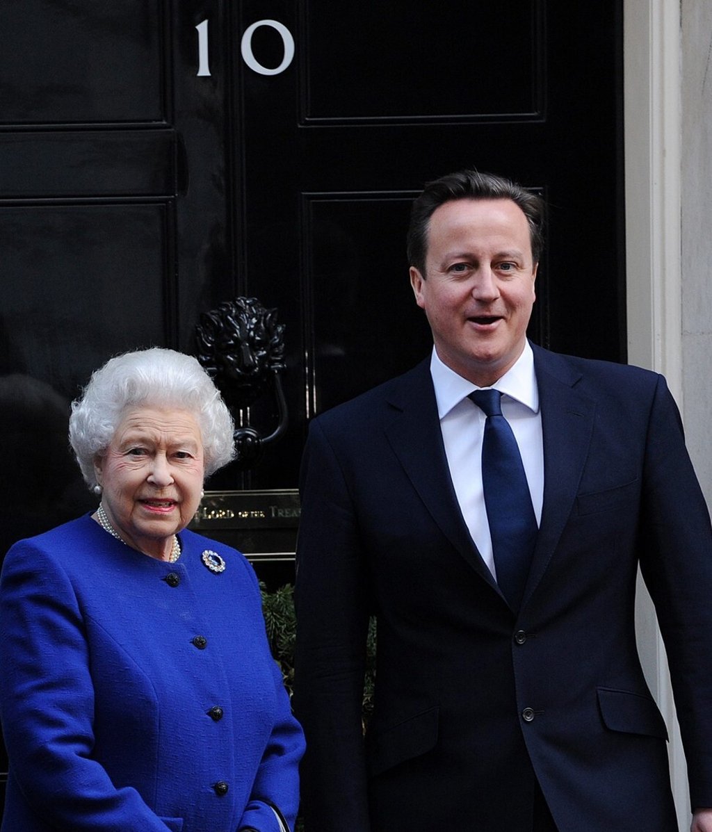 Queen Elizabeth wearing the Albert brooch with sapphire and diamonds in 2018. Photo: EPA