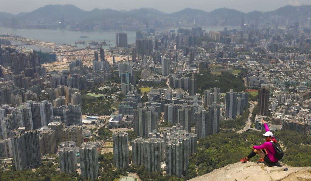 Even when the city is close, you can still get stuck and unable to walk more than a few metres when you have heatstroke. Photo: Winson Wong