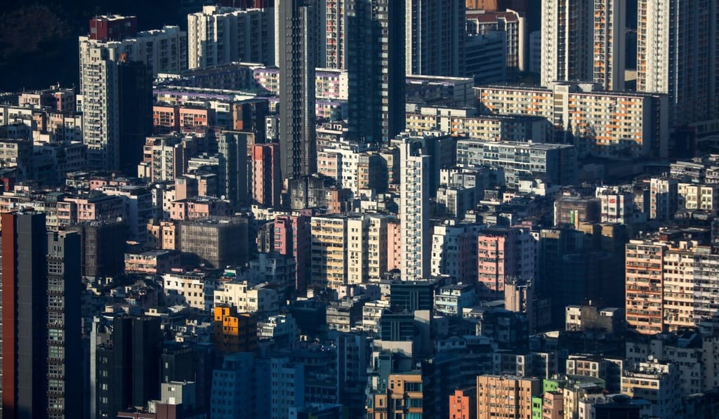 In Hong Kong, returnees currently quarantined overseas are still able to view flats for lease online before deciding on where to live. Photo: Nora Tam