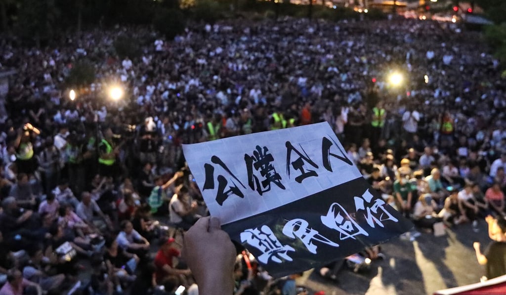 Civil servants protest last year against the government’s handling of demonstrations sparked by the now-withdrawn extradition bill. Photo: Felix Wong