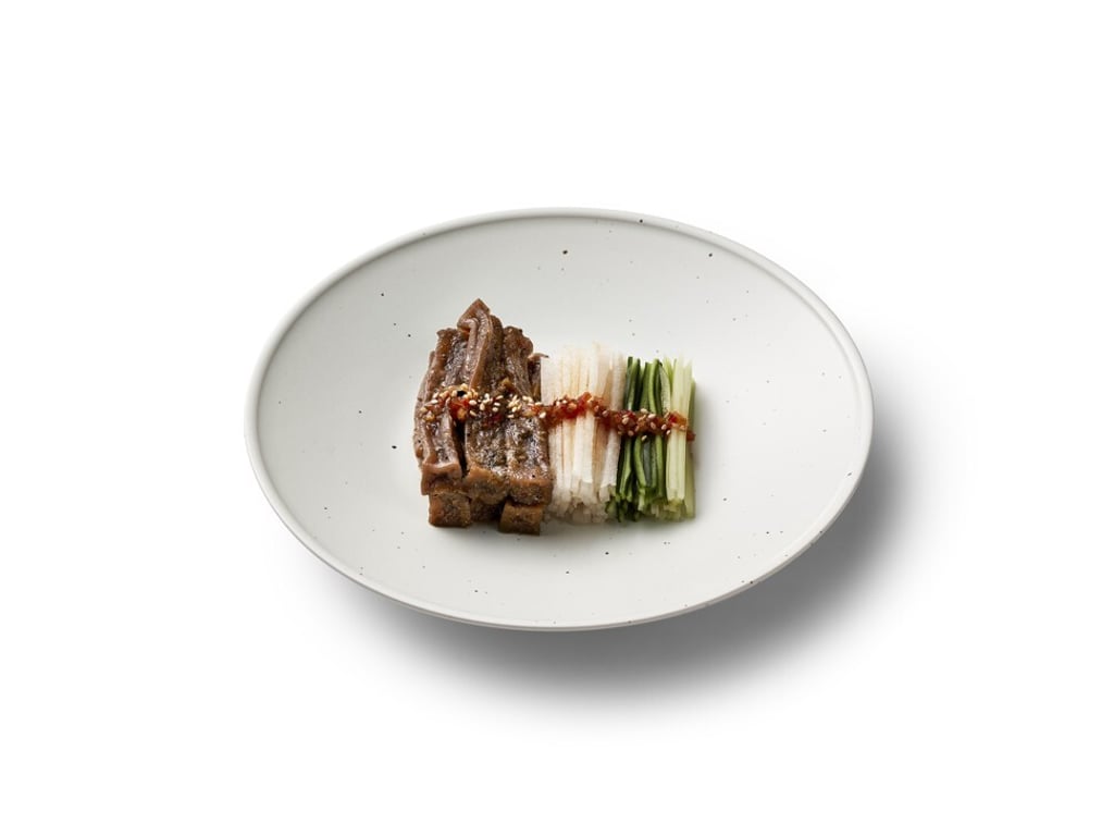 Dotori-muk dish. Photo: Hansik Goo