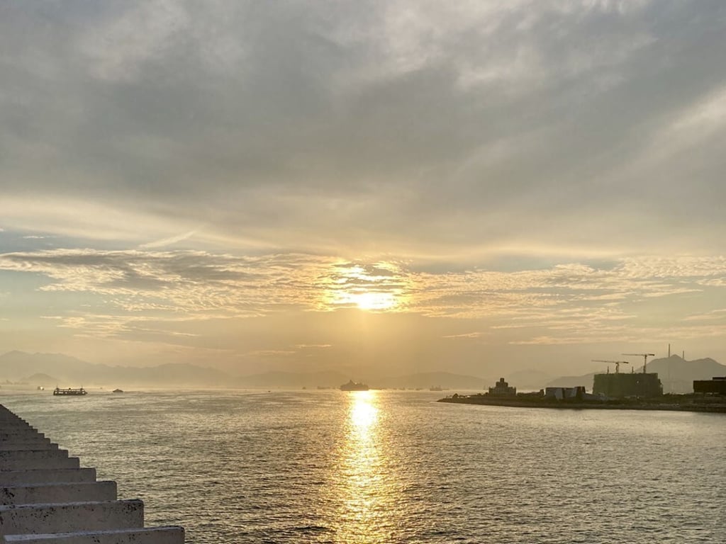 An iPhone SE shot of a beautiful sunset. Photo: Chris Chang An iPhone SE shot of a beautiful sunset. Photo: Chris Chang