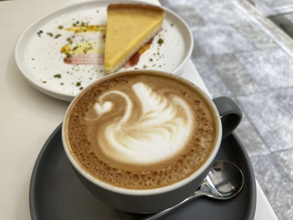 An iPhone SE shot of morning coffee. Photo: Chris Chang An iPhone SE shot of morning coffee. Photo: Chris Chang