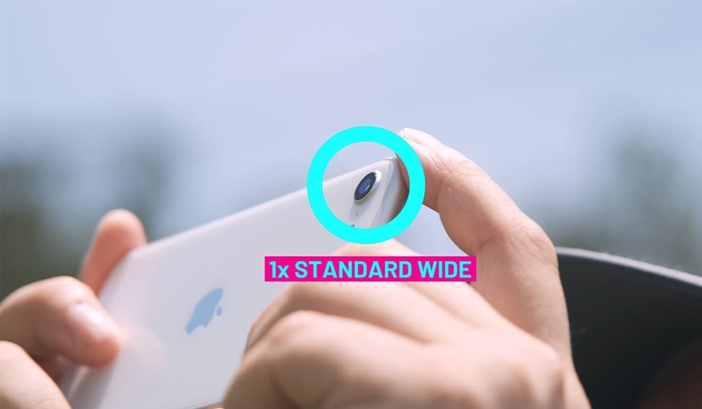The iPhone SE has a single 12-megapixel camera with an f/1.8 aperture. Photo: Chris Chang The iPhone SE has a single 12-megapixel camera with an f/1.8 aperture. Photo: Chris Chang