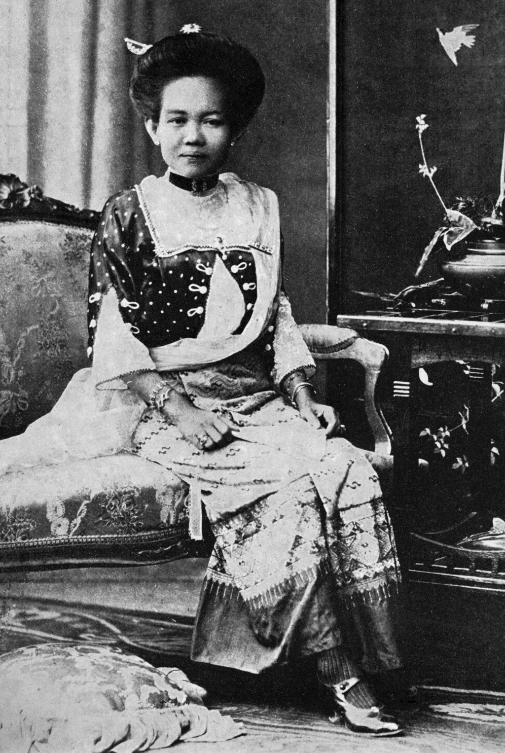 Khunying Boonpan launched the Supatra Group in 1920 with two sampans ferrying passengers across the Chao Phraya River. Photo Credit: Supatra Group Khunying Boonpan launched the Supatra Group in 1920 with two sampans ferrying passengers across the Chao Phraya River. Photo Credit: Supatra Group