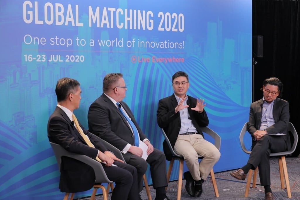 (From left) Peter Mok, HKSTP’s head of strategic partnership, Stephen Phillips, director general of investment promotion at InvestHK, Francis Wong, executive director at Sumitomo Corporation Equity Asia, and Ernest Leung, group chief operating officer at WeLab, take part in discussions during the Global Matching 2020 programme.