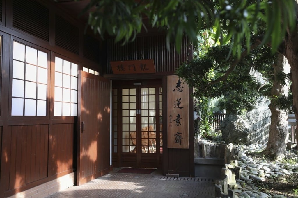 The Zen-like surroundings outside Chi Lin Vegetarian. Photo: Xiaomei Chen The Zen-like surroundings outside Chi Lin Vegetarian. Photo: Xiaomei Chen