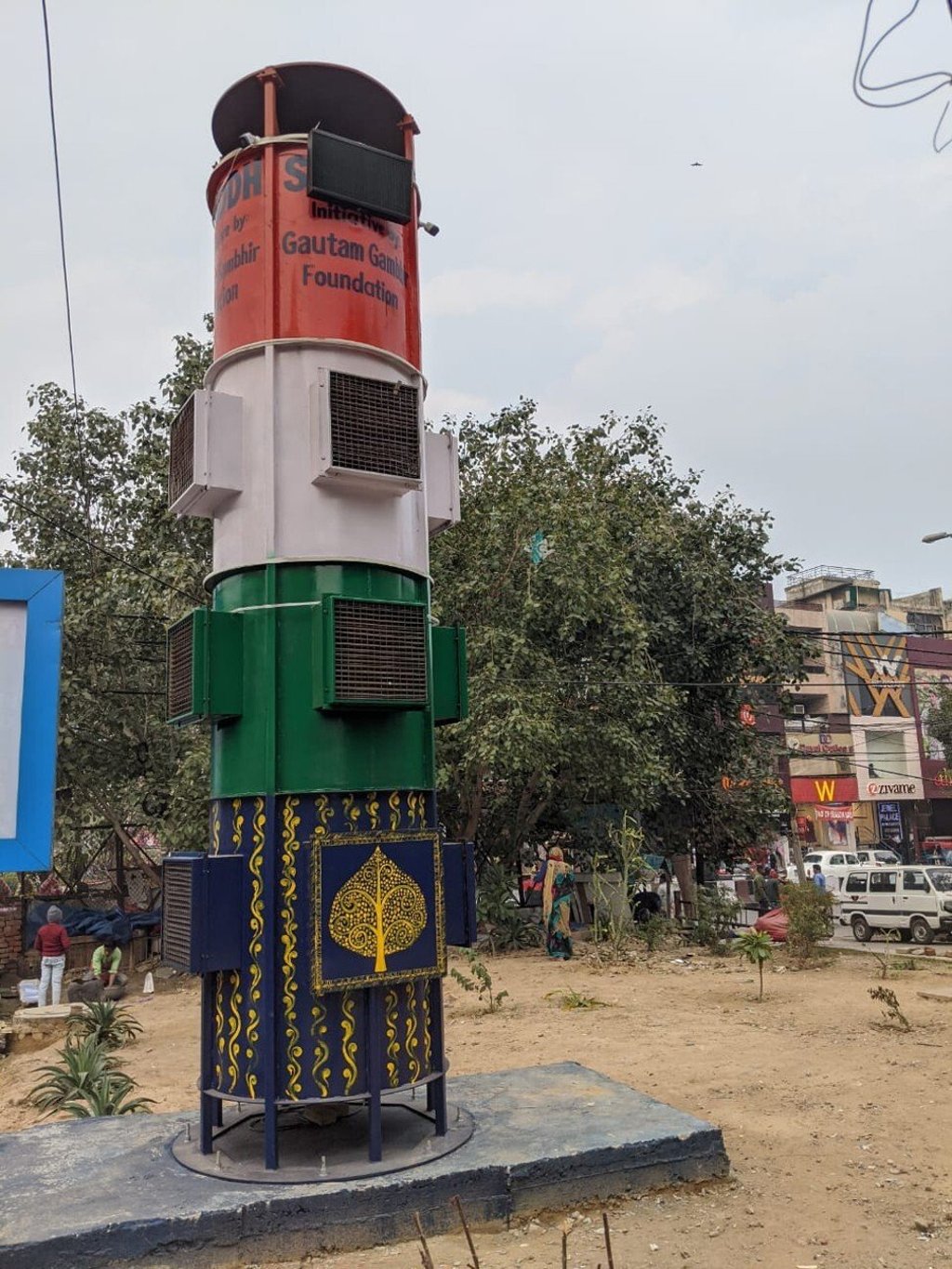 The smog tower installed by the Delhi government in Lajpat Nagar market, New Delhi. Photo: Handout