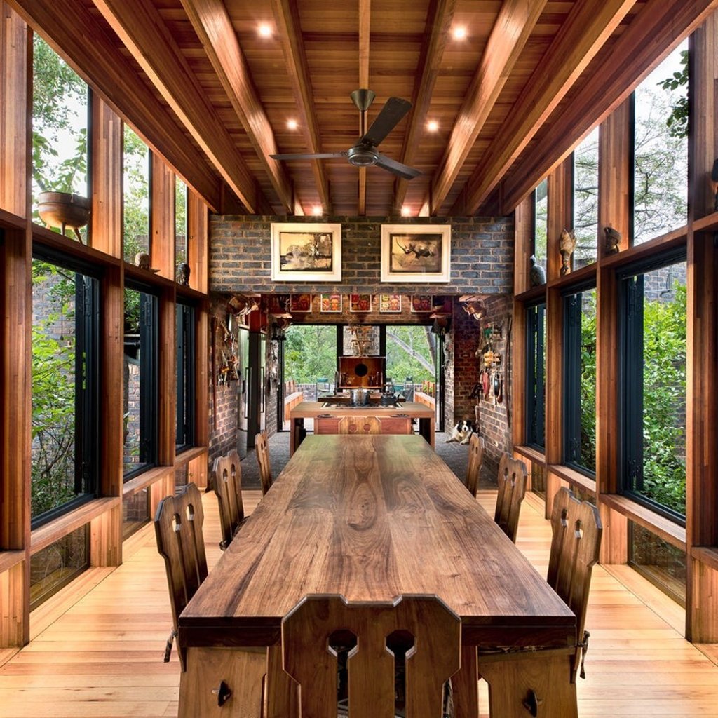 The striking dining room offers room to entertain. Photo: Frankie Pappas