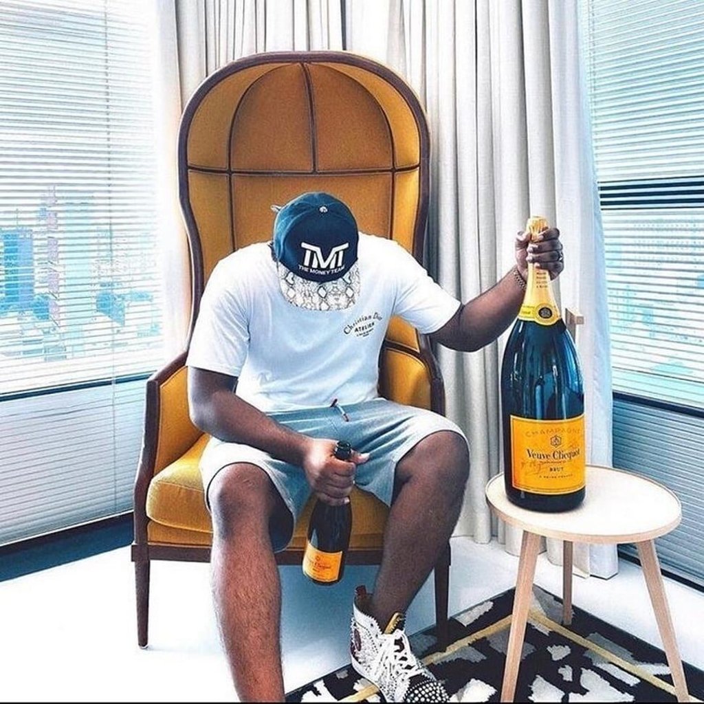 Sometimes size matters. Photo: Luxurylaunches Sometimes size matters. Photo: Luxurylaunches