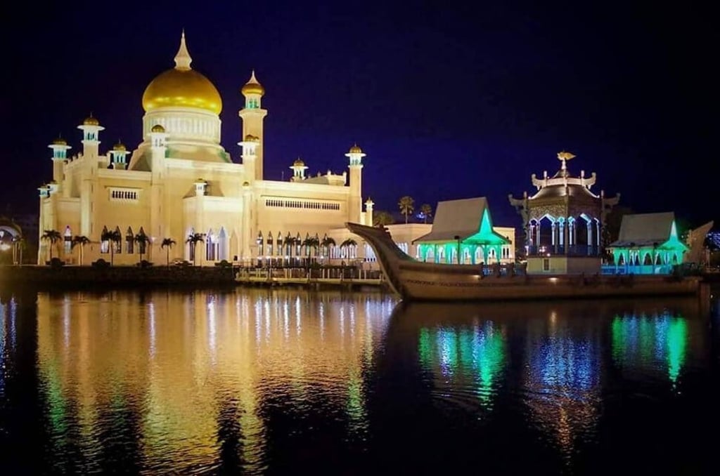Sultan of Brunei‘s 1,778-room palace. Photo: @sasho.pixx84/Instagram